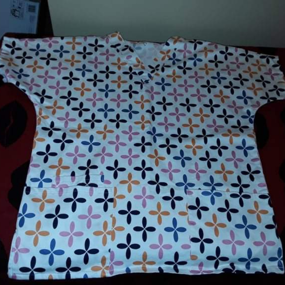 Colorful Scrub Top Small - Picture 4 of 5